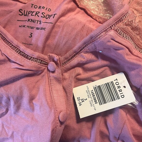 New Torrid Super Soft Pink Lace Bell Sleeve Top size 3 3X - Picture 4 of 4